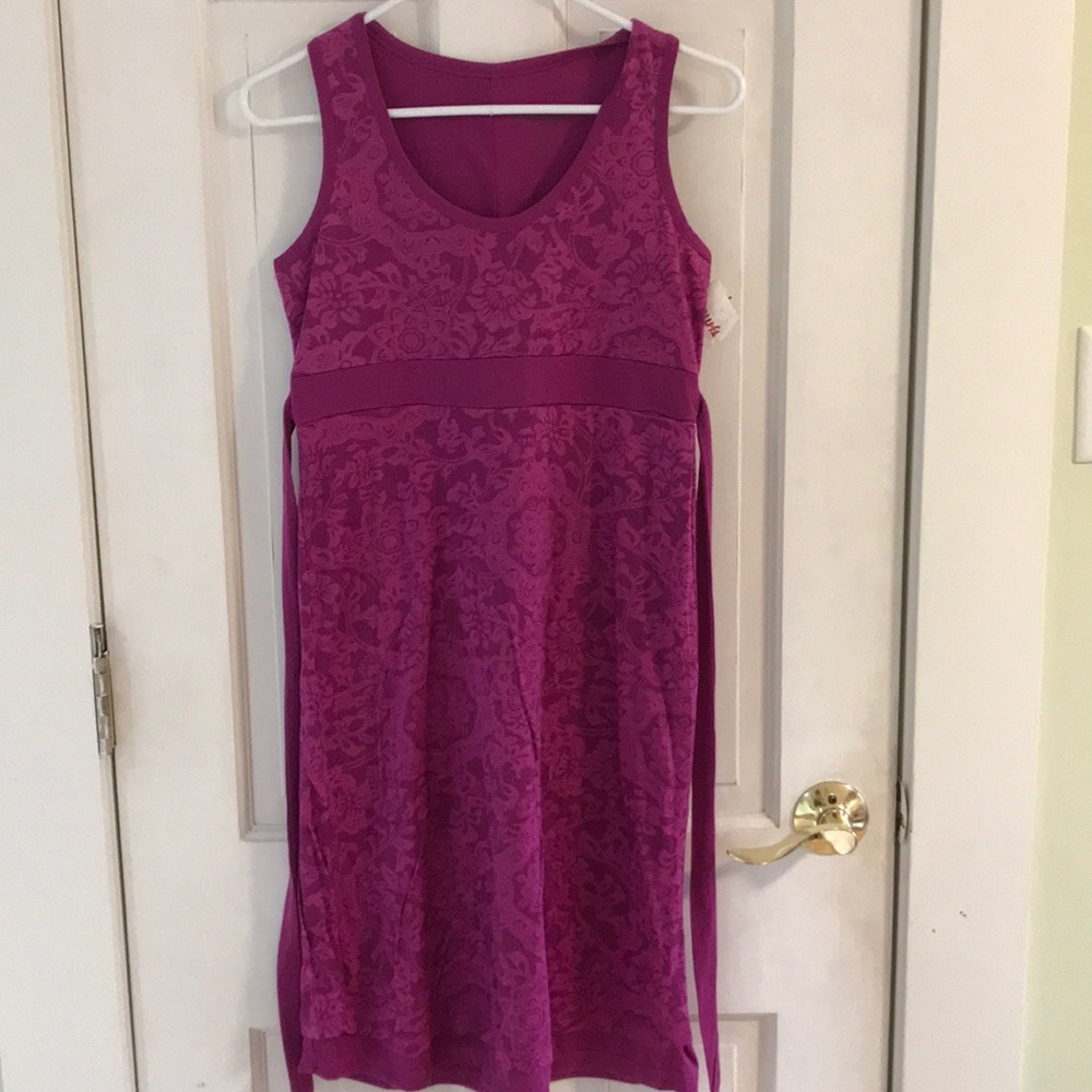 NWT Eddie Bauer S Magenta floral dress